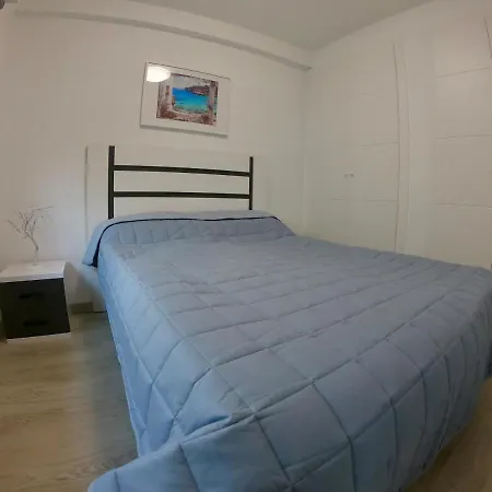 Cozy In The Center Of Old Town Benidorm